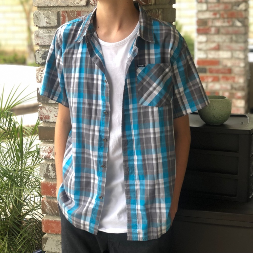 Boys XL Hurley Turquoise/gray/white Button Down